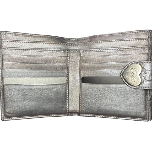 Authentic Gucci Guccissima heart Silver metallic Wallet - Picture 8 of 15